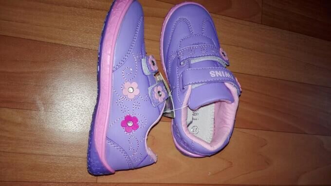 Новые кроссовки для девочки во Владивостоке