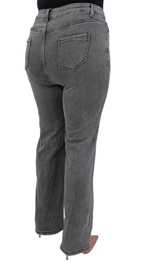 Джинсы Тип посадки: высокая; 
Классические джинсы, прямые от колена;
Детали: застежка на молнию и пуговицу, три кармана спереди и два сзади, шлевки для ремня, ремень в комплекте;
Длина изделия (33 раз
