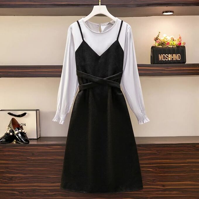 Платье женское с имитацией многослойности приталенное с длинным рукавом, цвет черный/белый