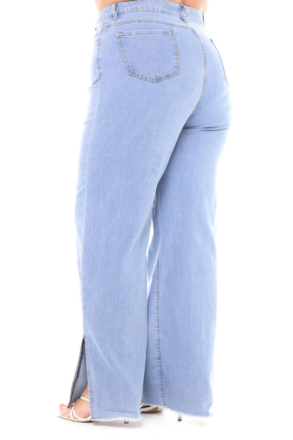 Джинсы Модель брюк: Широкие; Материал: Джинсовая ткань; Фасон: Джинсы; 
Джинсы широкие с разрезом голубые
Размер 52: ОТ - 80-84см, ОБ -  106-108 см, длинна изделия - 115см.