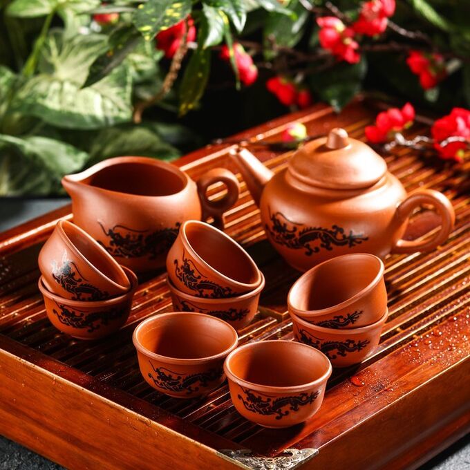 Набор для чайной церемонии «Дракон», 10 предметов: чайник 14?9,5?8,5 см, 8 чашек 5?3 см, чахай 150 мл