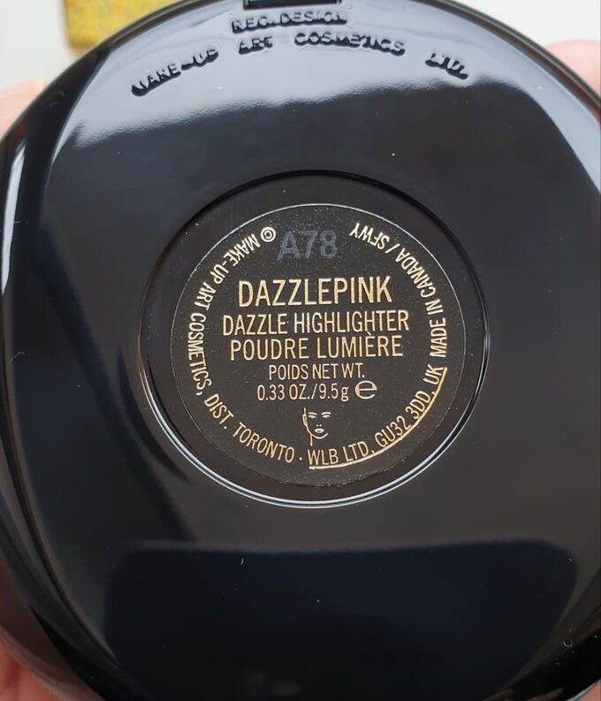 Хайлайтер Dazzle Highlighter оттенок Dazzlepink от MAC во Владивостоке