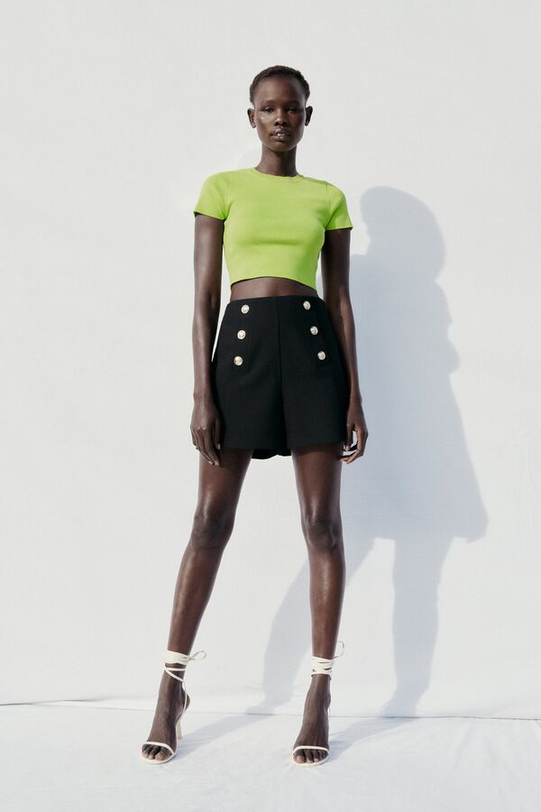 Zara бермуды кожаные