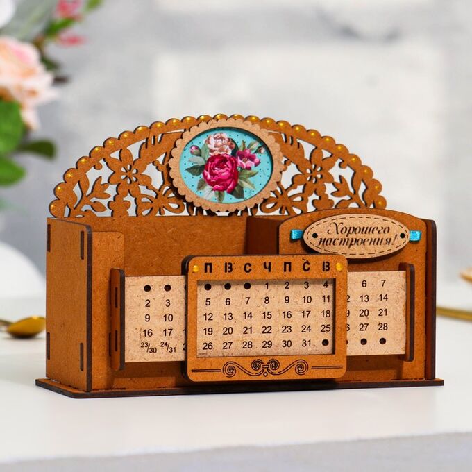 СИМА-ЛЕНД Календарь-карандашница &quot;Летние цветы&quot;, мдф, дуб, 17х7,5х14 см
