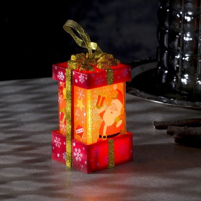 Luazon Lighting Светодиодная фигура «Красный подарок с Дедом Морозом» 6.3 x 11.5 x 6.3 см, пластик, батарейки АААх3 (не в комплекте), эффект пламени