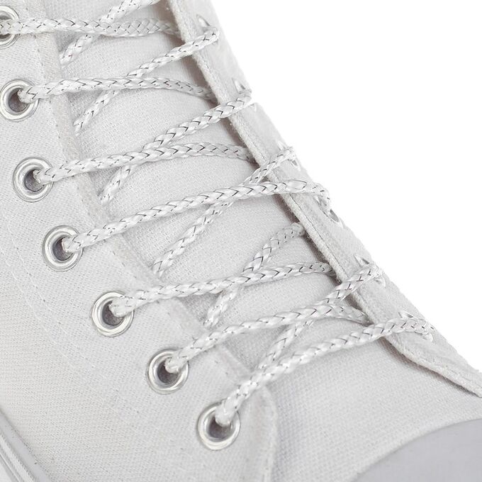ONLITOP Шнурки для обуви, пара, круглые, серебряная нить, d = 3 мм, 110 см, цвет белый