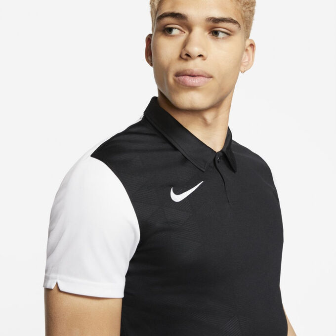 588483 010 SR Nike