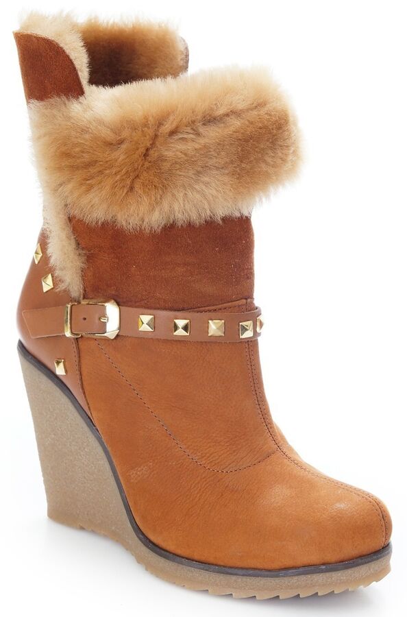 женские куртки больших размеров. женские зимние турция. женские зимние турция. девушка в пуховике. пуховик veralba чёрный с чернобуркой.