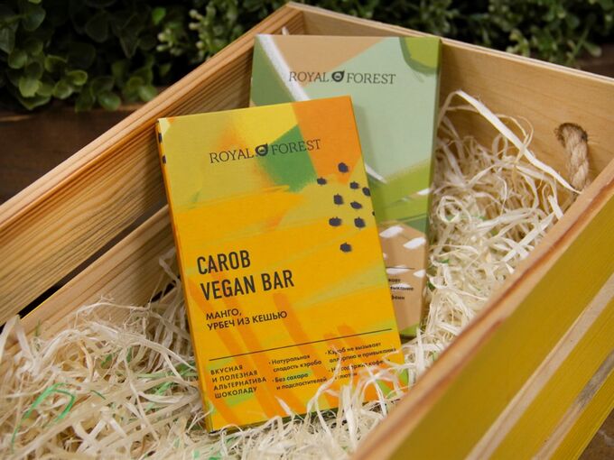 Carob Milk Bar Royal Forest 50г Клубника урбеч из кешью