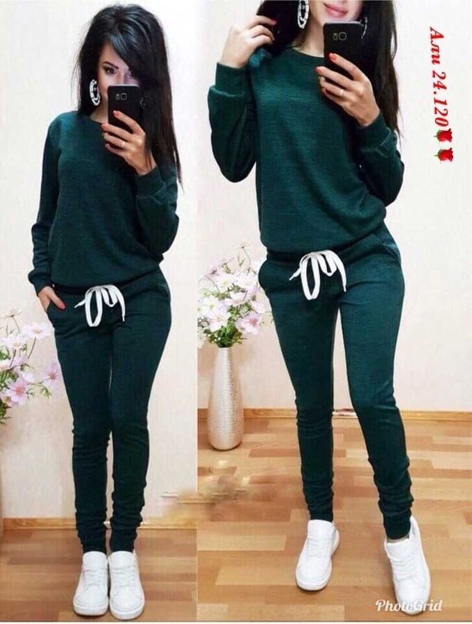 Костюмы женские Садовод