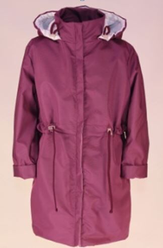 Фиолетовый Современная куртка-плащ для девочек из непромокаемых и непродуваемых тканей с дополнительной пропиткой, которая позволяет дополнительно изолироваться от проявлений неблагоприятной погодной 