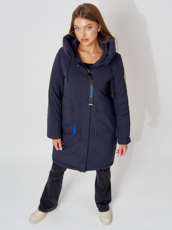 Пальто утепленное с капюшоном зимнее женское  темно-синего цвета 442187TS