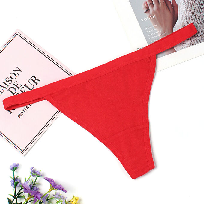 Цветные стринги. Цветные стринги. Красные стринги с бантиком. Красные стринги на девушке. Прозрачные стринги.