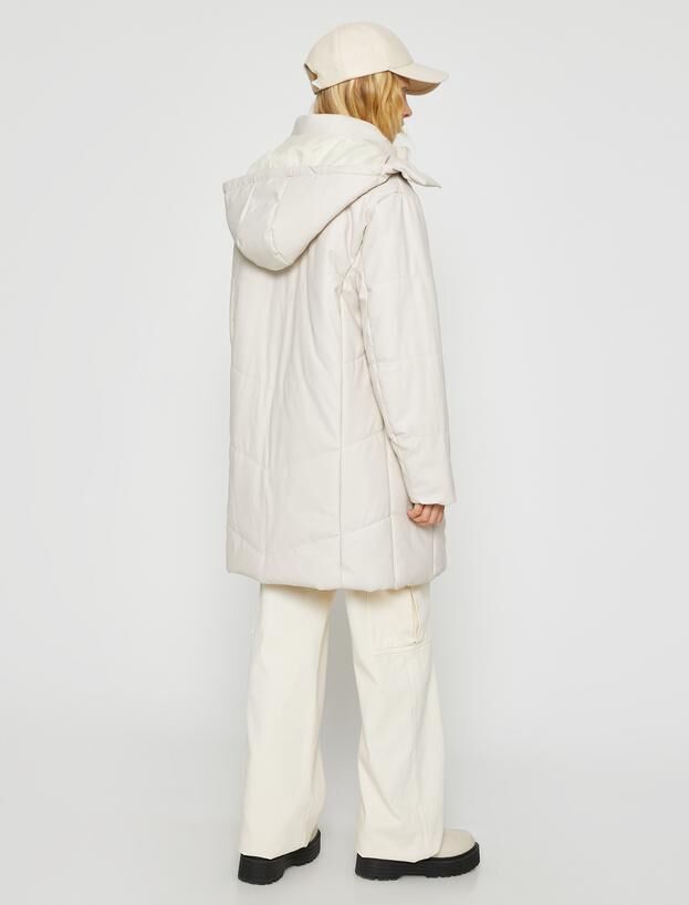 Длинное надувное пальто с капюшоном на молнии