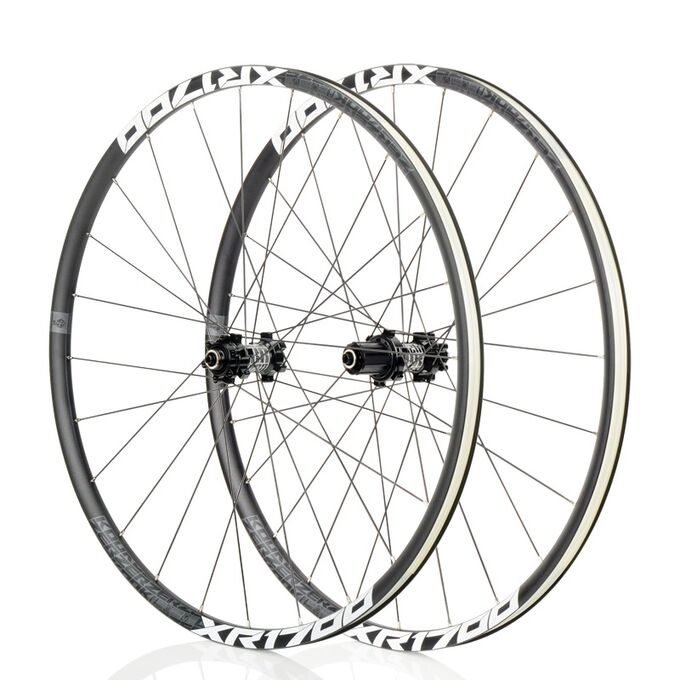 Колеса велосипеда 27.5 дюймов. Mavic xm319. Втулка TG-RSE-6150-PG