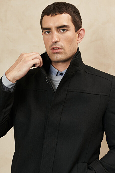 Стандартный крой Нормальный покрой Шерстяное пальто с воротником-стойкой Черное длинное пальто