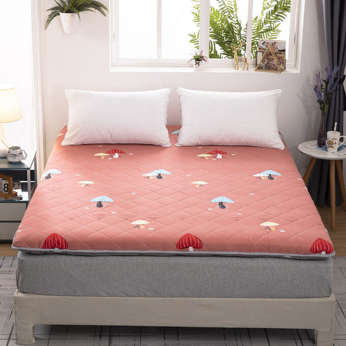 Топпер на кровать, принт &quot;грибы&quot;, цвет красный