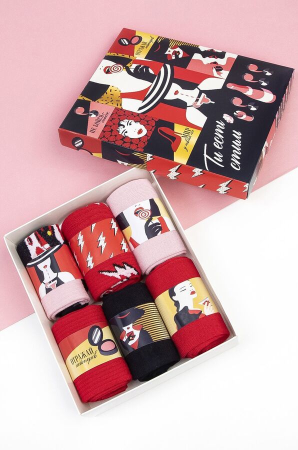 Набор женских носков 6 пар в подарочной коробке